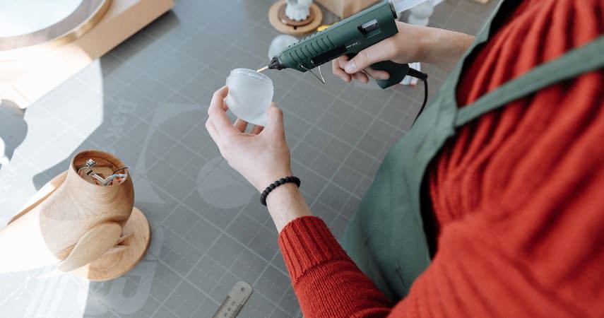 manufacturing staff using kitting to build a product